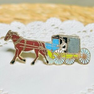 Vintage Enameled Carriage Wagon Horse Buggy Stagecoach Brooch Pin, Gold tone